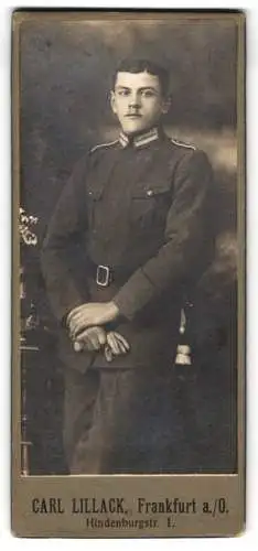 Fotografie Carl Lillack, Frankfurt / Oder, Soldat in Uniform des Freikorps