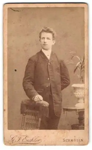 Fotografie G.F. Eichler, Schmölln, Porträt eines jungen Mannes