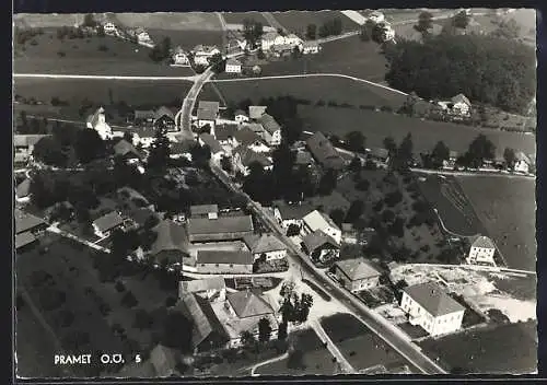 AK Pramet /O.Ö., Totalansicht vom Flugzeug aus