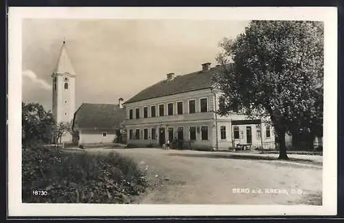 AK Berg / Krems, Gasthaus und Krämerei mit Kirche