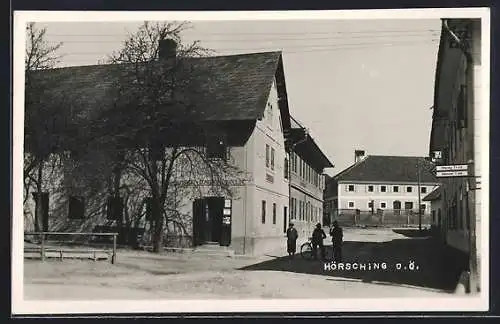 AK Hörsching, Ortspartie mit Bäckerei und Gemischwarenhandlung