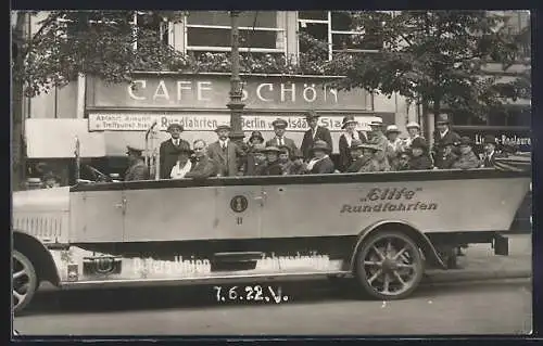 AK Berlin, Unter den Linden, Rundfahrt Elite vor Café Schön