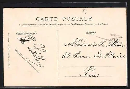 AK Briis-s-Forges, Place Saint-Denis