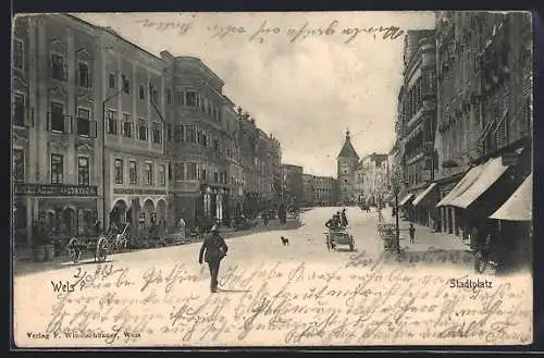 AK Wels, Stadtplatz mit Gasthaus zum gold. Löwen