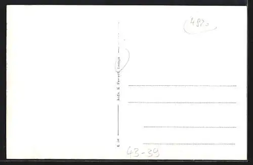 AK Junker bei der Arbeit am Modell seines Hauses, Montage