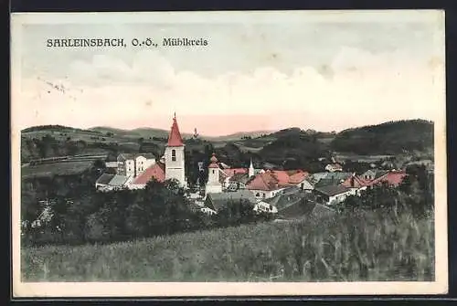 AK Sarleinsbach /Mühlkreis, Ortsansicht mit Umgebung und Bergpanorama