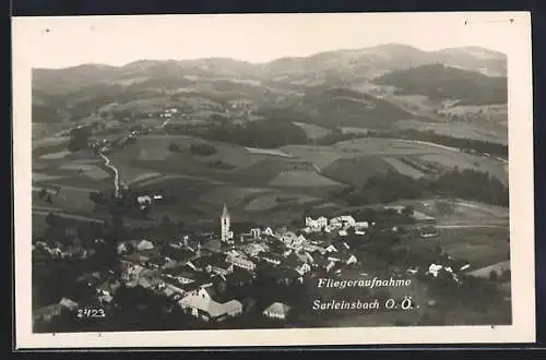 AK Sarleinsbach /O.-Ö., Ortsansicht vom Flugzeug aus