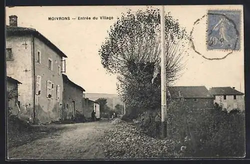 AK Moivrons, Entrée du Village