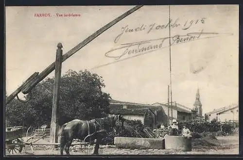 AK Parroy, Vue intérieure avec puits et cheval au village