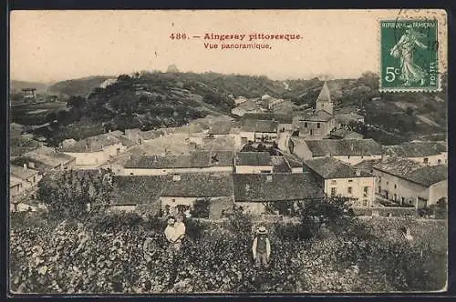 AK Aingesay, Vue panoramique pittoresque sur le village et les collines environnantes