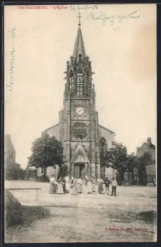 AK Thiébauménil, L`Église avec groupe de personnes devant