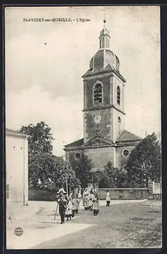 AK Flavigny-sur-Moselle, L`Église et procession devant l`église