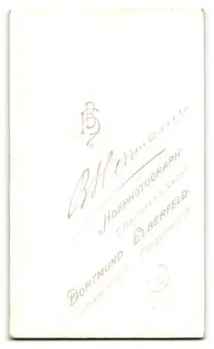 Fotografie B. Herrmann, Dortmund, Ostenhellweg 13, Eleganter Herr mit Schnurrbart