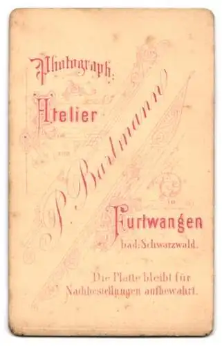 Fotografie P. Bartmann, Furtwangen, Porträt eines sitzenden Paares