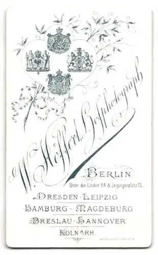 Fotografie W. Höffert, Berlin, Unter den Linden 24, Porträt eines Herrn mit Koteletten