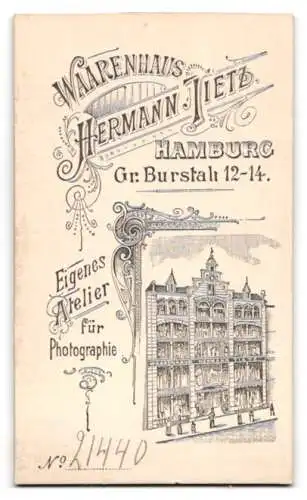 Fotografie Hermann Tietz, Hamburg, Gr. Burstah 12-14, Porträt einer Frau mit Spitzenkragen