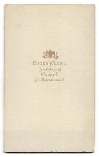 Fotografie Eugen Kegel, Cassel, Gr. Rosenstrasse 5, Portrait von zwei Frauen