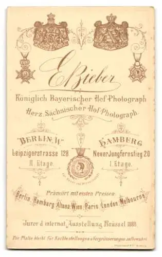 Fotografie E. Bieber, Hamburg, Neuer Jungfernstieg 20, Porträt eines jungen Mädchens