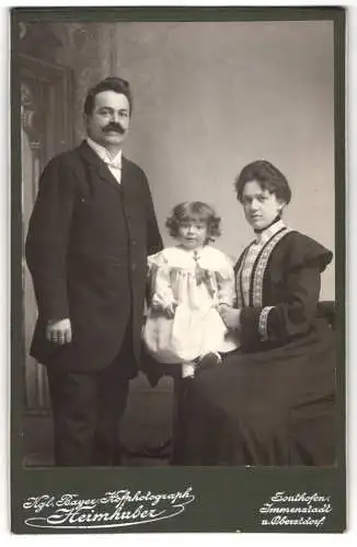 Fotografie Heimhuber, Sonthofen, Immenstädterstr., Porträt einer Familie mit Kind