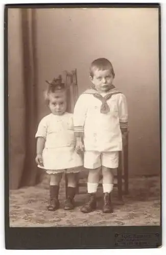 Fotografie Jos. Adams, Simmern, Kinder in festlicher Kleidung