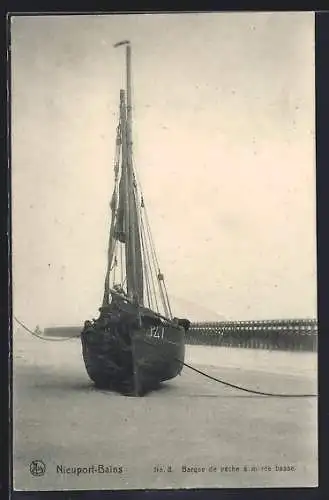 AK Nieuport-Bains, Barque de peche a maree basse