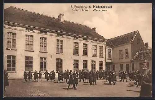 AK Nederbrakel, Pensionnat, Cour d`hiver