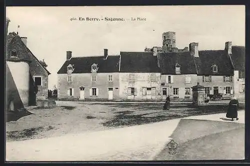 AK Sagonne, La Place avec bâtiments historiques en Berry