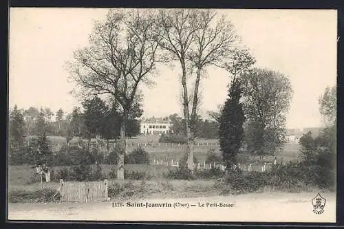 AK Saint-Jeanvrin, Le Petit-Bosse avec arbres et paysage champêtre