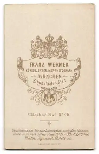 Fotografie Franz Werner, München, Schwanthalerstrasse 1, Soldat in Uniform Rgt. 1
