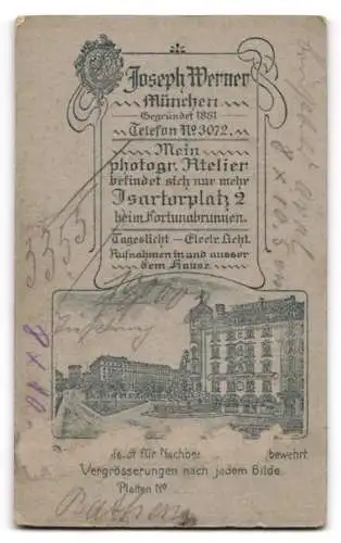 Fotografie Joseph Werner, München, Isartorplatz 2, Soldat in Uniform