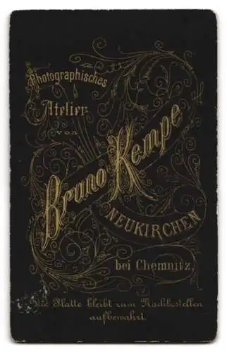 Fotografie Bruno Kempe, Neukirchen, Soldat in Uniform