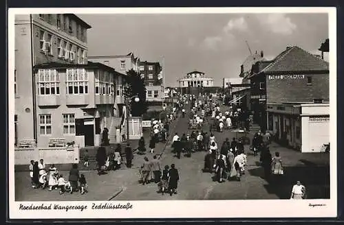 AK Wangerooge, Zedeliusstrasse mit Hotel-Restaurant und Rundgebäude