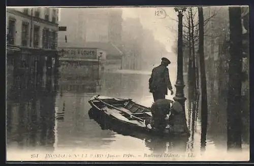 AK Paris, Inondations 1910, Boulevard Diderot, Strassenpartie bei Hochwasser