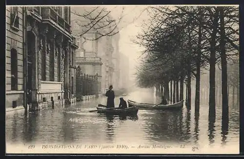 AK Paris, Inondations 1910, Avenue Montaigne, Hochwasser