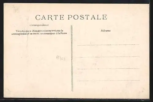 AK Paris, Crue de la Seine 1910, Grenelle, Boulevard de Grenelle, Leute im Boot b. Hochwasser