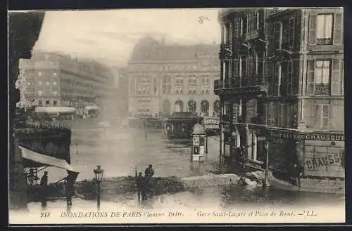 AK Paris, Inondations 1910, Gare Saint-Lazare et Place e Rome, Bahnhof bei Hochwasser