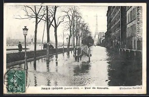 AK Paris, Paris inondé, janvier 1910, quai de Grenelle, Pferdewagen bei Hochwasser, Eiffel-Turm