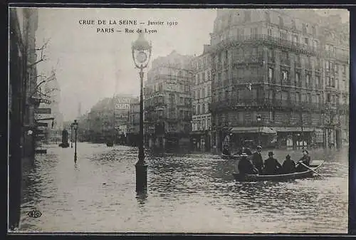 AK Paris, Crue de la Seine 1910, Rue de Lyon, Strassenpartie bei Hochwasser