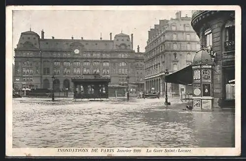 AK Paris, Inondations 1910, La Gare Saint-Lazare, Bahnhof bei Hochwasser