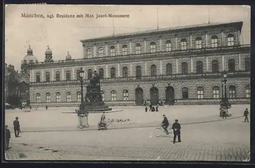 AK München, Königliche Residenz mit Max Josef-Monument