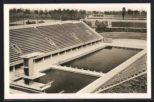 AK Berlin, Reichssportfeld, Blick von der deutschen Kampfbahn auf das Schwimmstadion