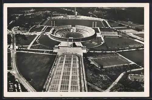 Foto-AK Berlin, Gesamtansicht Reichssportfeld mit Osttor und Maifeld