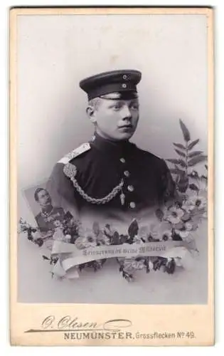 Fotografie O. Olesen, Neumünster, Grossflecken Nr. 49, junger Soldat in Uniform Rgt. 163, Schützenschnur