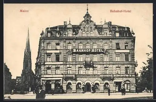 AK Mainz, Bahnhof-Hotel im Sonnenschein