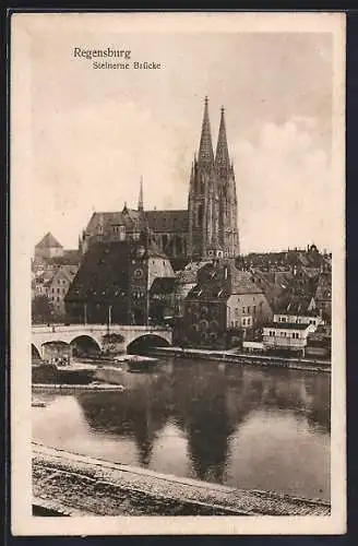 AK Regensburg, Steinerne Brücke mit Stadtblick