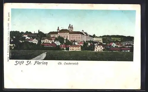 AK St. Florian, Ortspanorama mit Stift St. Florian, mit leuchtenden Fenstern