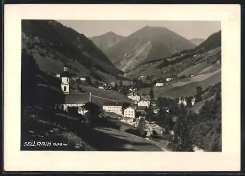 AK Sellrain, Ortsansicht mit Berglandschaft