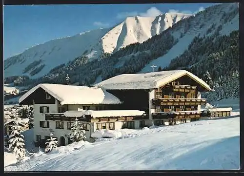 AK Hirschegg /Kleinwalsertal, Hotel Gemma, Bes. Fam. Kurt und Gemma Peter, Schwarzwassertalstrasse 21