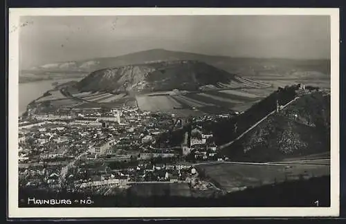AK Hainburg /N.-Ö., Ortsansicht mit Umgebung