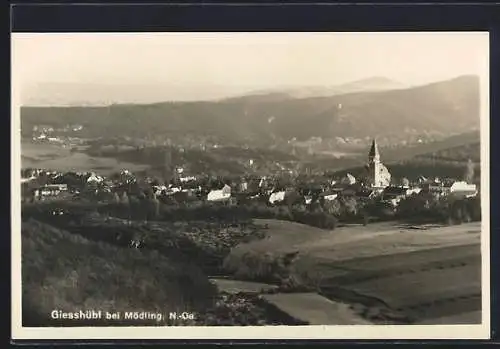 AK Giesshübl bei Mödling, Blick über Ort und Umgebung